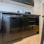 Headingley Hub - 8-bedroom For Large Groups - Pass The Keys Vakantiehuis Leeds (West Yorkshire)