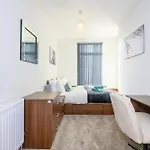 Vakantiehuis Headingley Hub - 8-bedroom For Large Groups - Pass The Keys