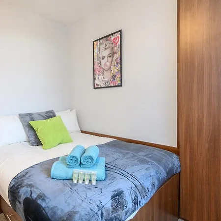 Headingley Hub - 8-bedroom For Large Groups - Pass The Keys Leeds (West Yorkshire)