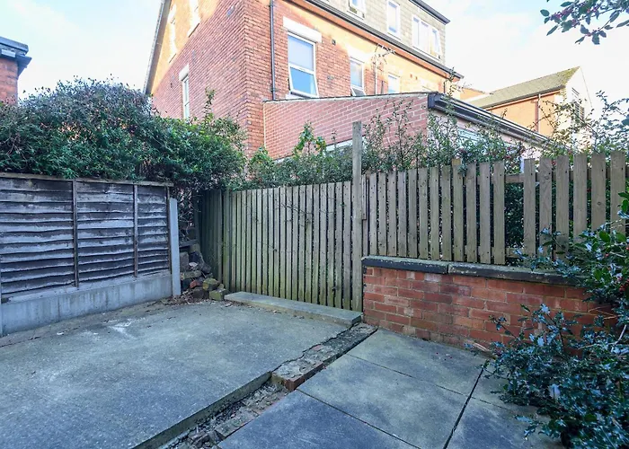 度假居 Headingley Hub - 8-bedroom For Large Groups - Pass The Keys 利兹