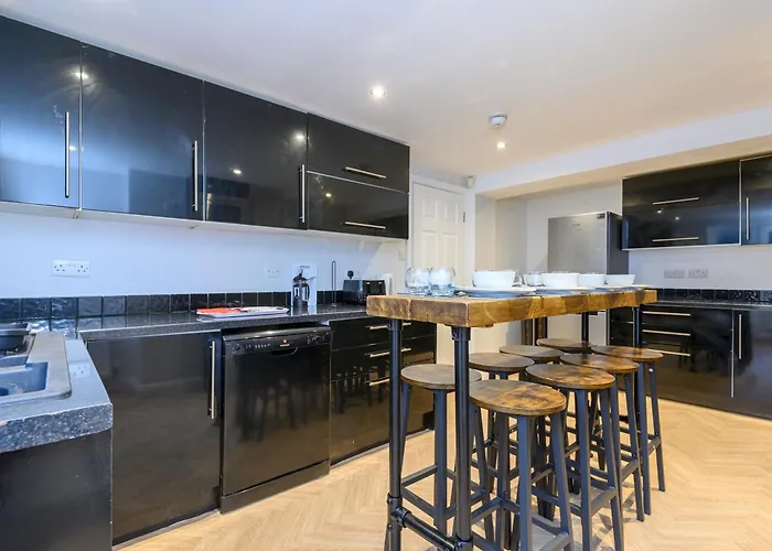 Headingley Hub - 8-bedroom For Large Groups - Pass The Keys Будинок відпочинку