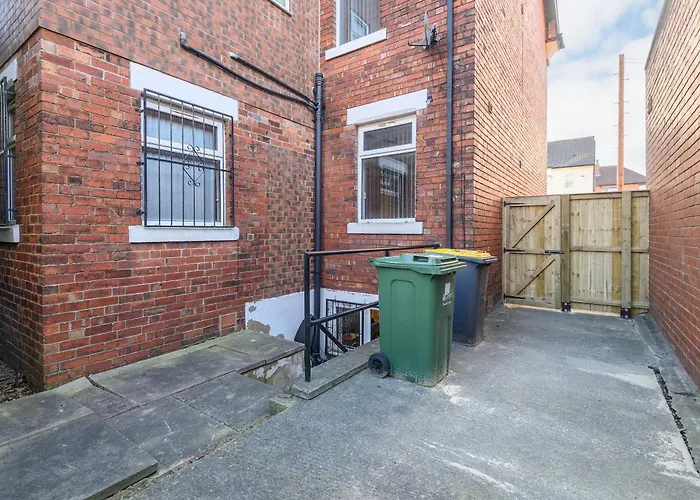 Headingley Hub - 8-bedroom For Large Groups - Pass The Keys Holiday home