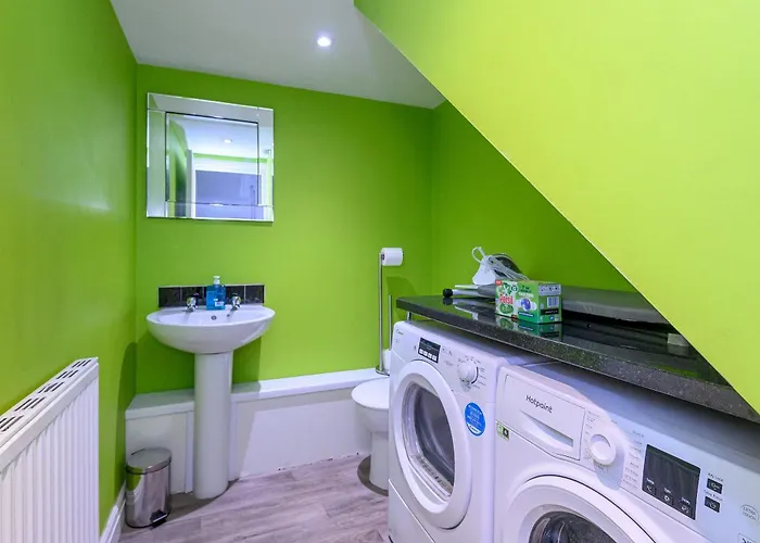 Headingley Hub - 8-bedroom For Large Groups - Pass The Keys Leeds (West Yorkshire)