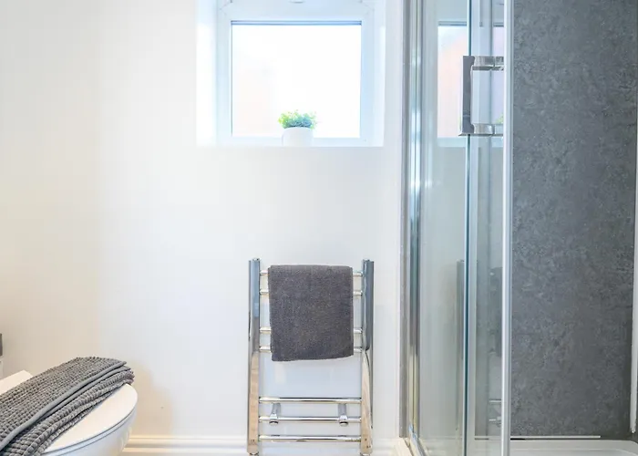 Headingley Hub - 8-bedroom For Large Groups - Pass The Keys *