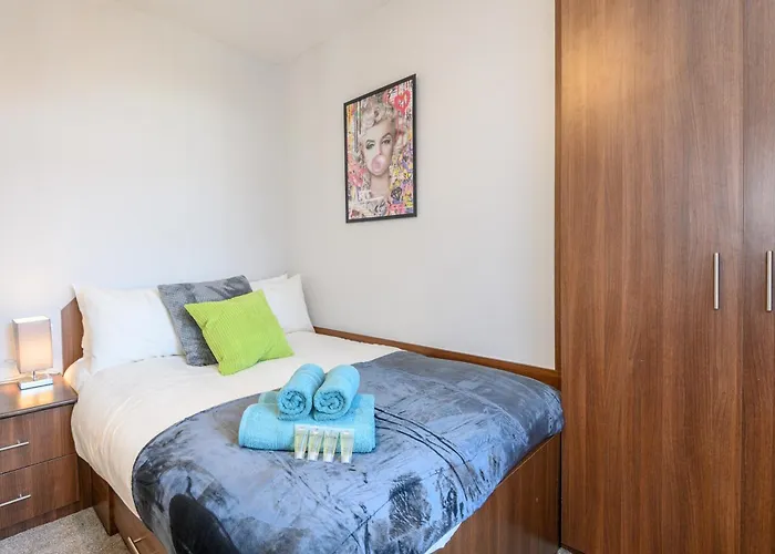 Headingley Hub - 8-bedroom For Large Groups - Pass The Keys Лідс