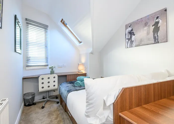 Headingley Hub - 8-bedroom For Large Groups - Pass The Keys Leeds (West Yorkshire)